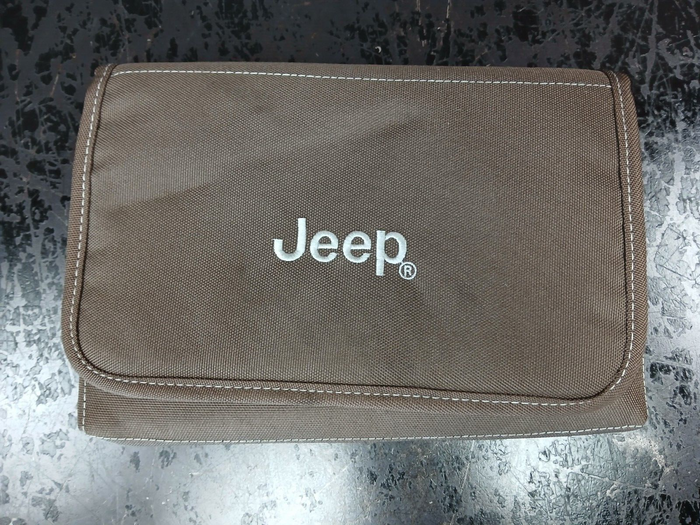 2017 Jeep Grand Cherokee SRT Paperback Owner Guide Manual with Case