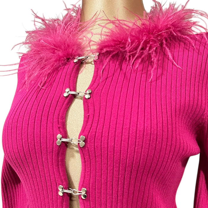 Blusa con plumas Abierta Fucsia LC