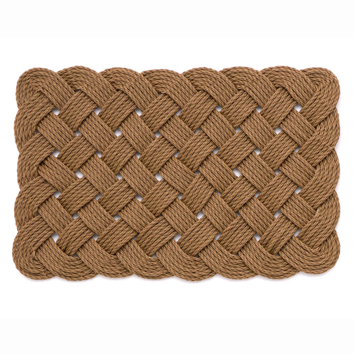 Lovers Knot Beige outdoor mat, knotted polypropylene plastic rope design.