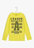 Playera Manga Larga Verde Pistacho "League Varsity College" Niño Losan