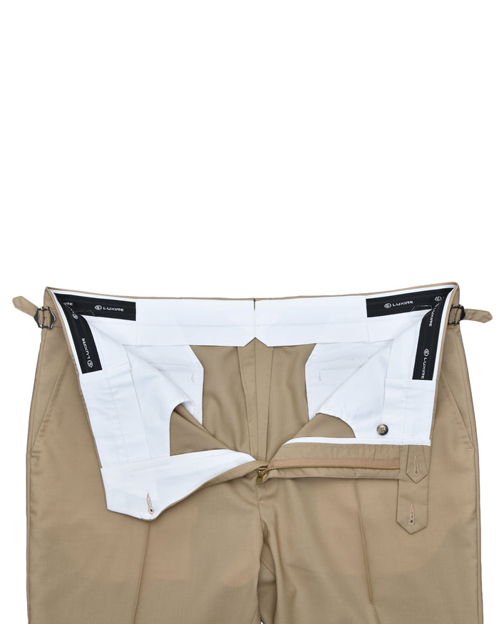 VBC: Plain Khaki