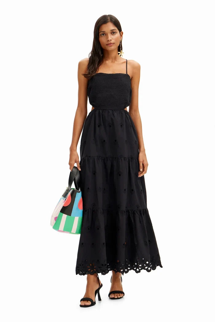 Vestido largo bordados cut-outs negro DESIGUAL